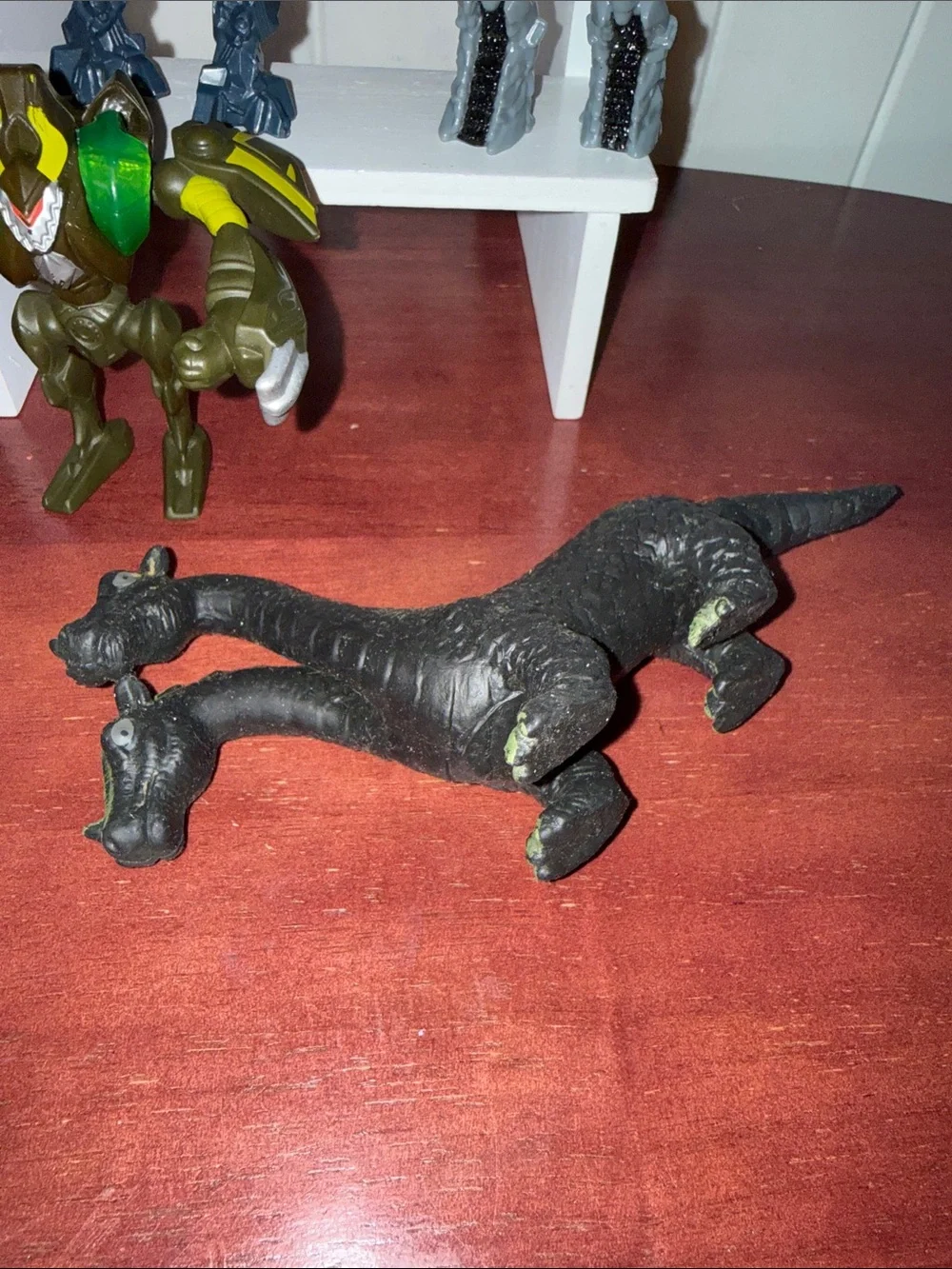 Green Reptile Figure - Unbranded Durable Toy for Pets Reptile Display